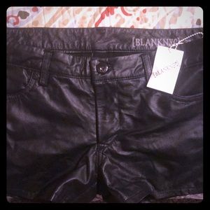 ❤️NWT❤️ BLANKNYC Authentic leather shorts size 28